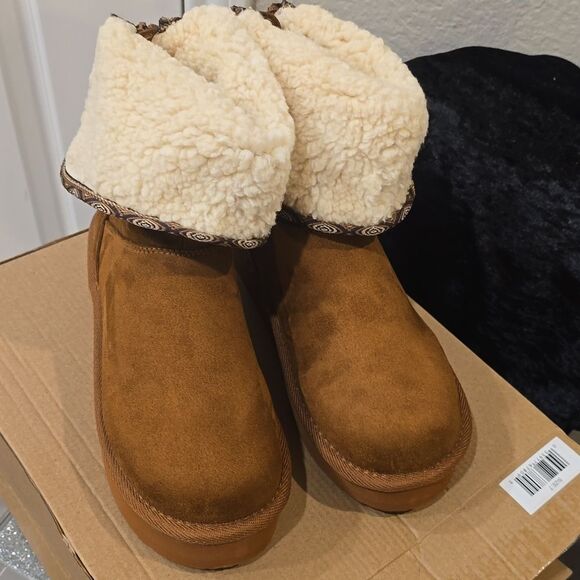 Muk Luks Adelle Platform Foldover Bootie- Chestnut - Picture 10 of 10